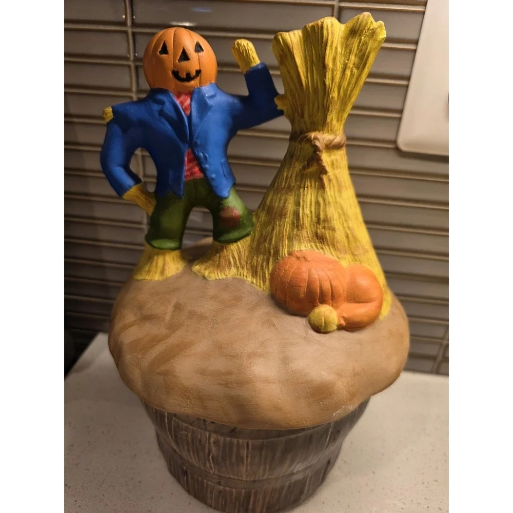 VTG Hand Painted Fall/Halloween Ceramic Cookie Jar Scarecrow Jack O Lantern